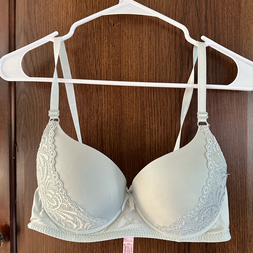 Elegant Blue Lace T-Shirt Bra with Adjustable Straps
